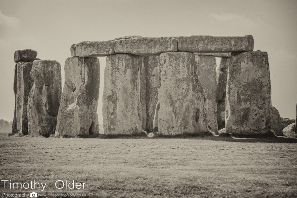 Vintage look Stonehenge image 2